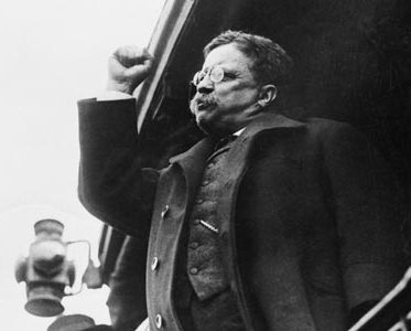 President Theodore Roosevelt campaigns on national insurance.