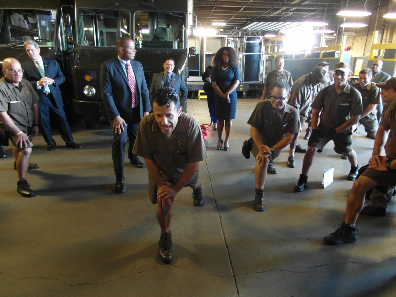 Secretary Anthony Foxx meets with UPS staff (4)