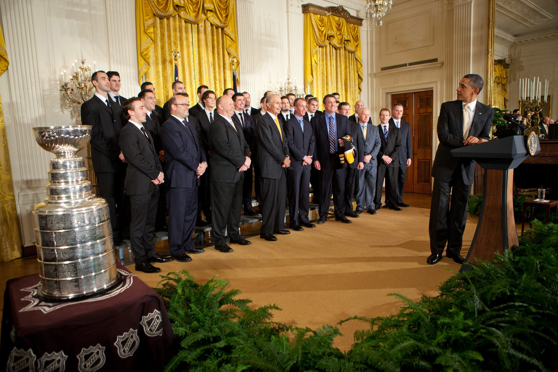 President Obama welcomes the Boston Bruins to the White House