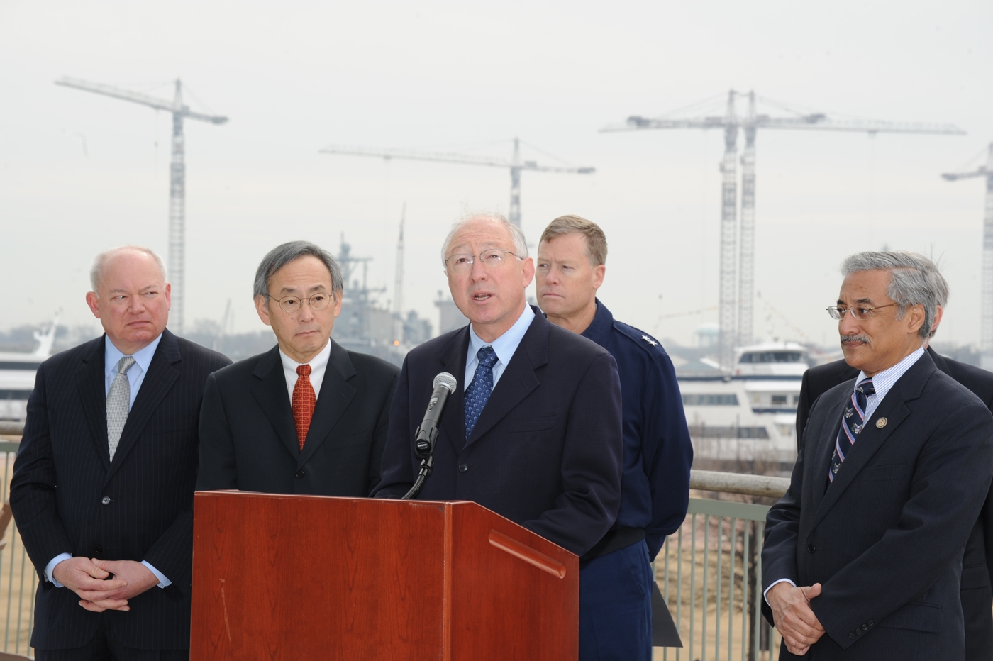 Secretary Salazar and Secretary Chu in VA