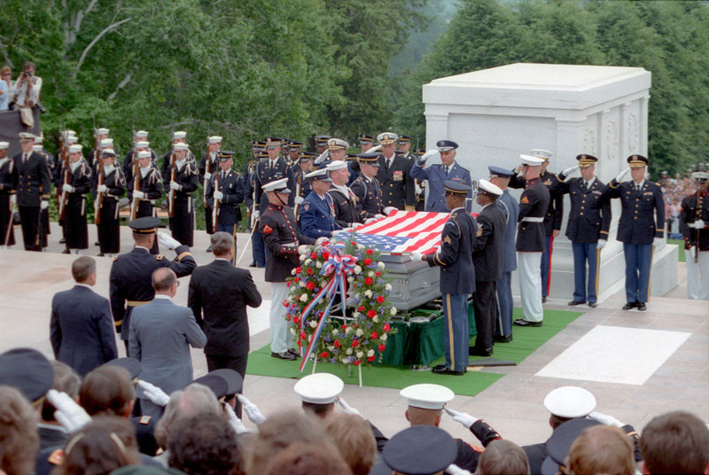 President Reagan attends Memorial Day services