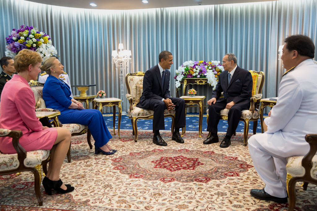 President Barack Obama, with Secretary of State Hillary Rodham Clinton and Ambassador Kristie Kenney, left, meet with King Bhumibol Adulyadej