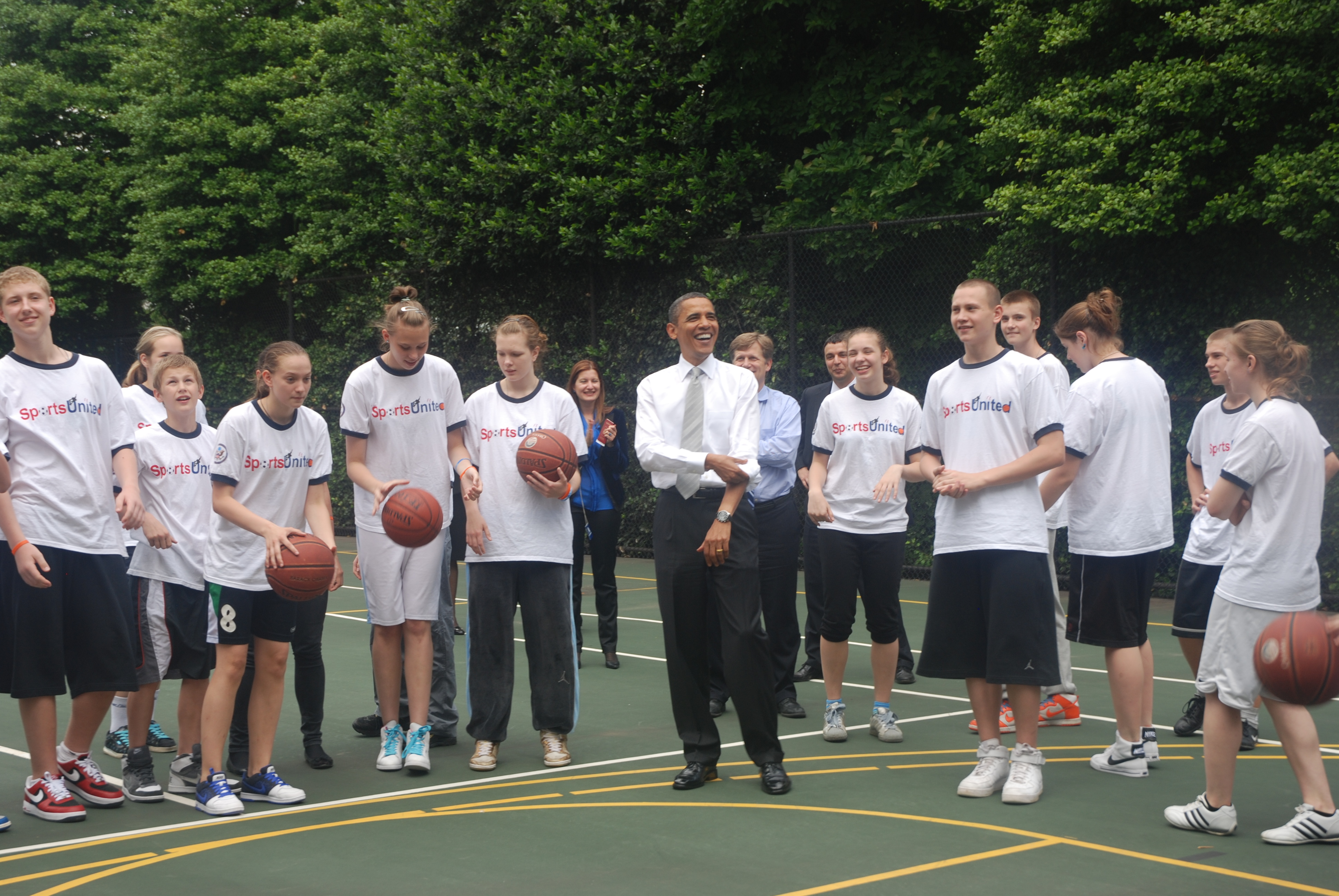 President Obama Joins Young Russian Basketball Players