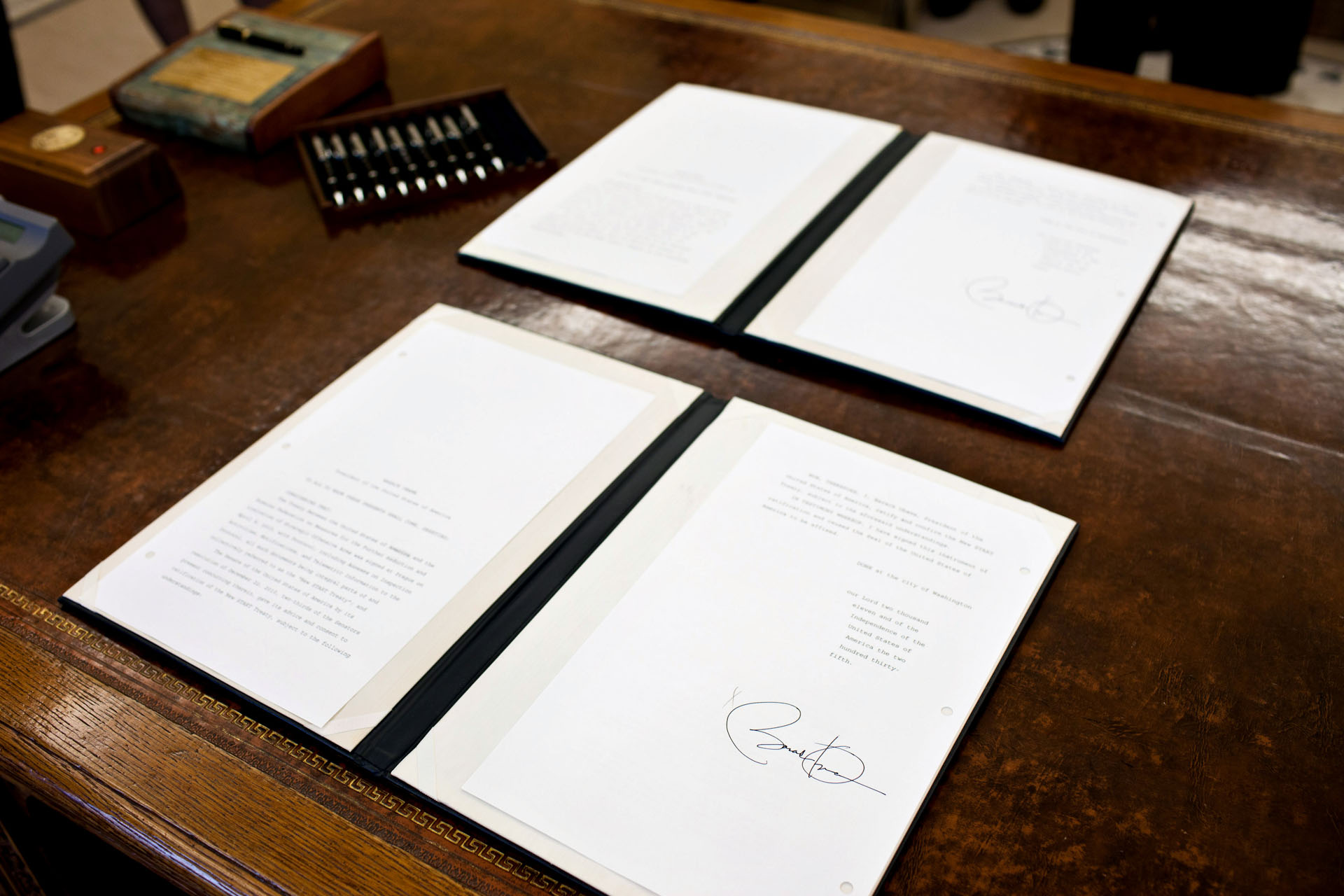 President Obama's Signature on New START Treaty