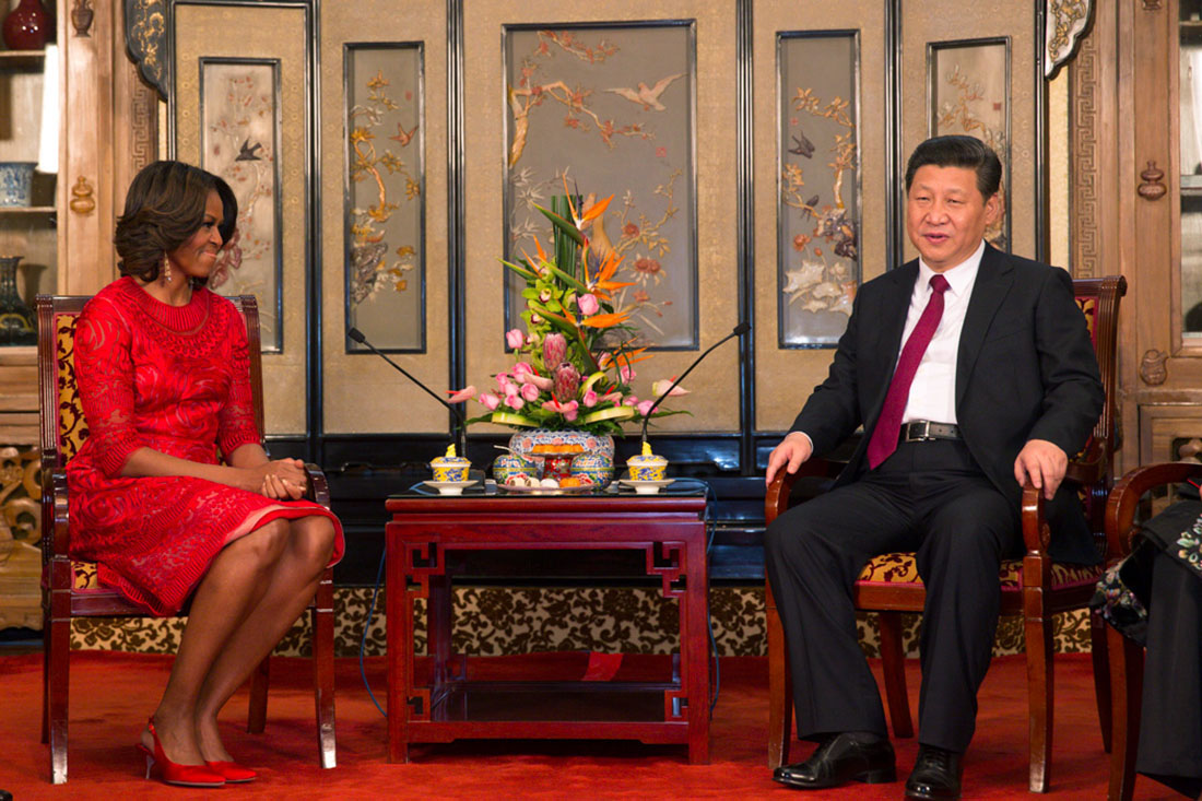 First Lady Michelle Obama meets with President Xi Jinping of the People's Republic of China at the Diaoyutai State Guesthouse in Beijing, China