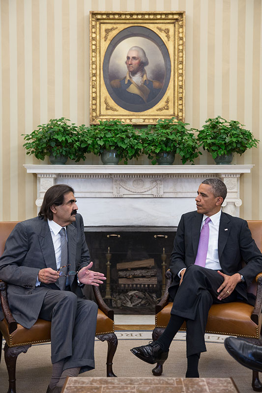 President Obama with Amir Hamad bin Khalifa al-Thani of Qatar in the Oval Office, April 23, 2013