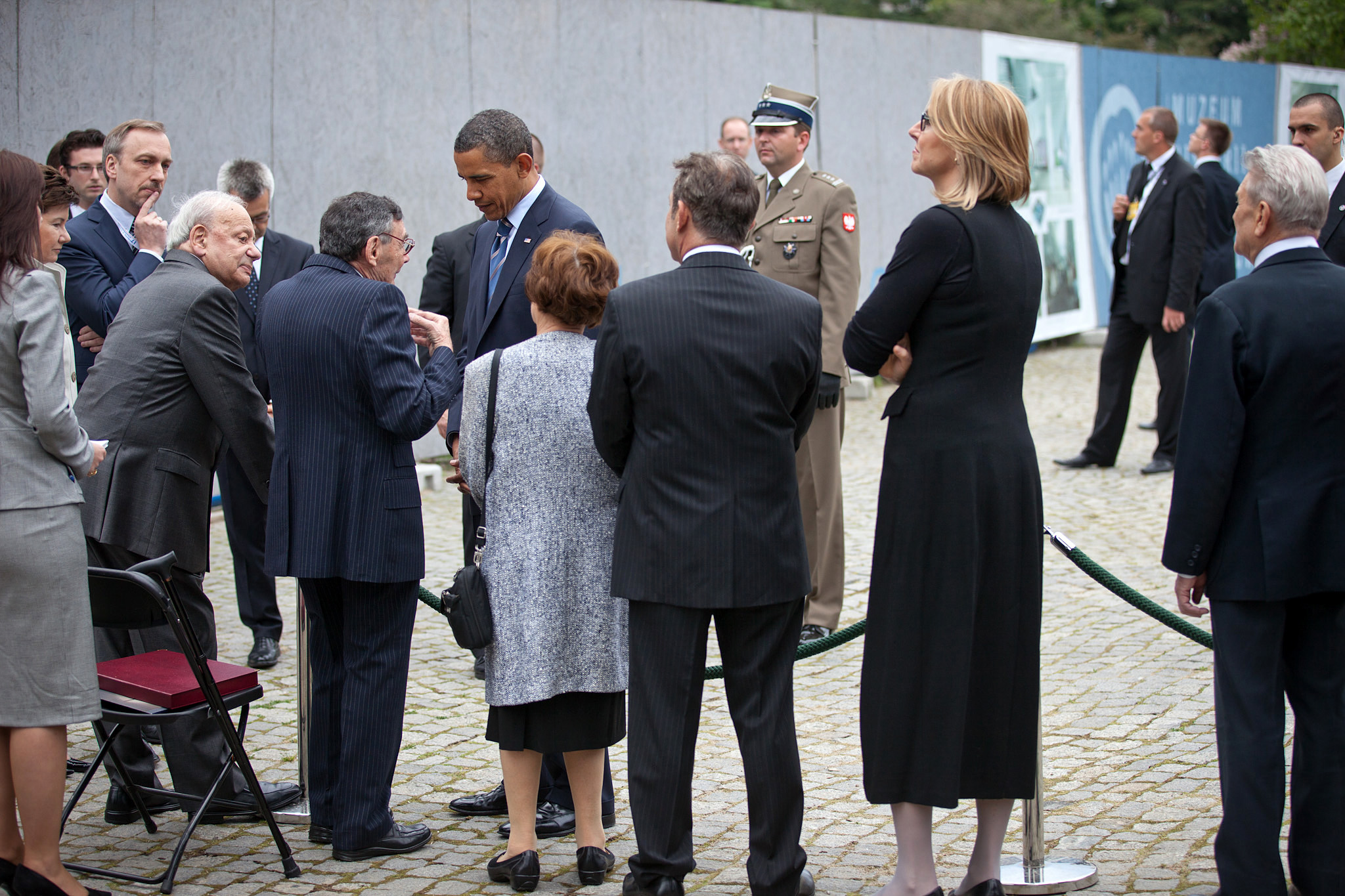 President Barack Obama visits with Jewish community leaders