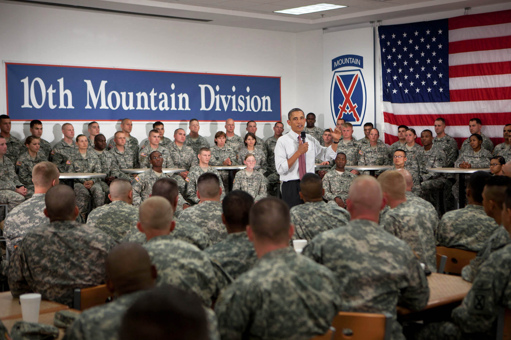 President Barack Obama speaks to soldiers of the 10th Mountain Division