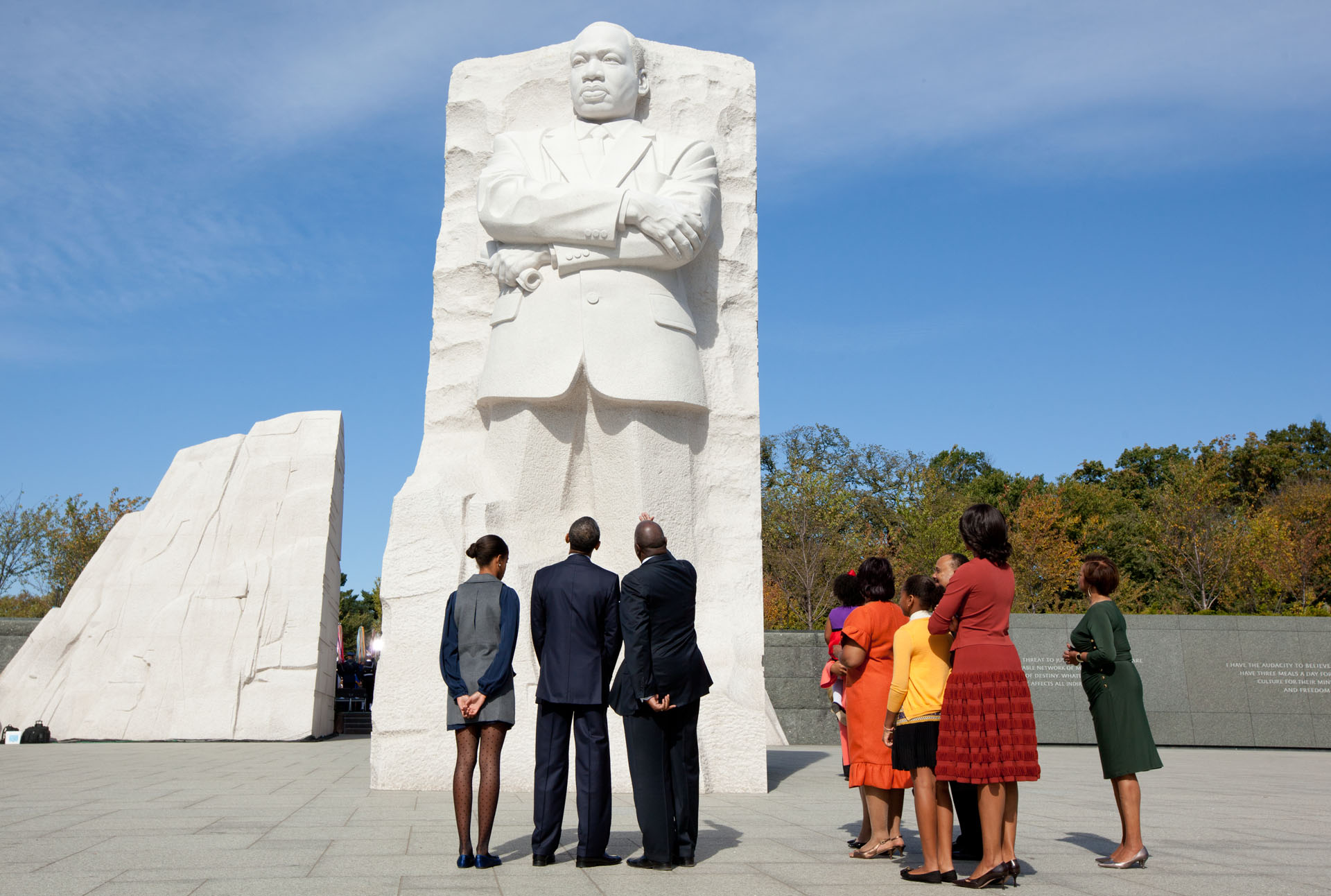 President Obama and the First Family tour the Martin Luther King Jr. National Memorial