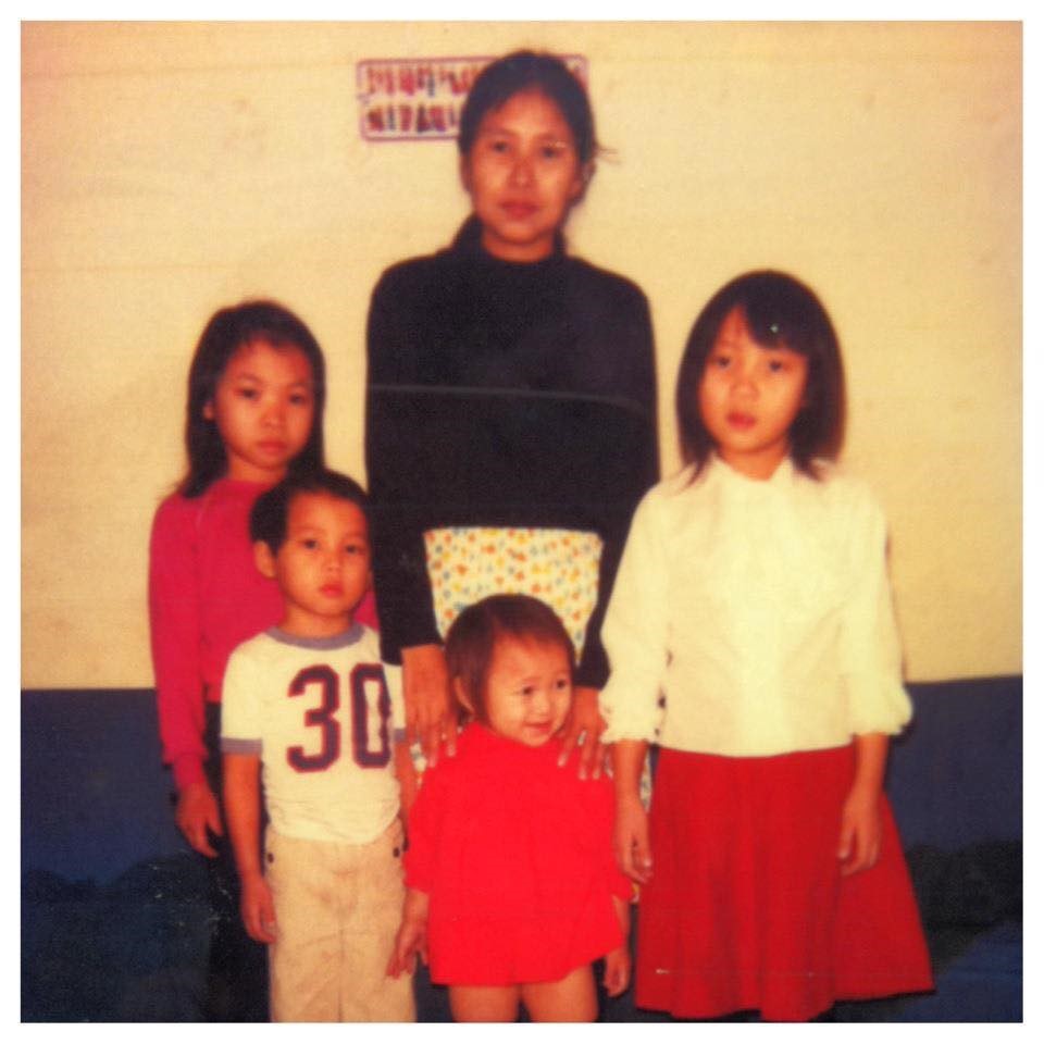 Bo with her mother and siblings in Chicago in their first apartment in in 1981.