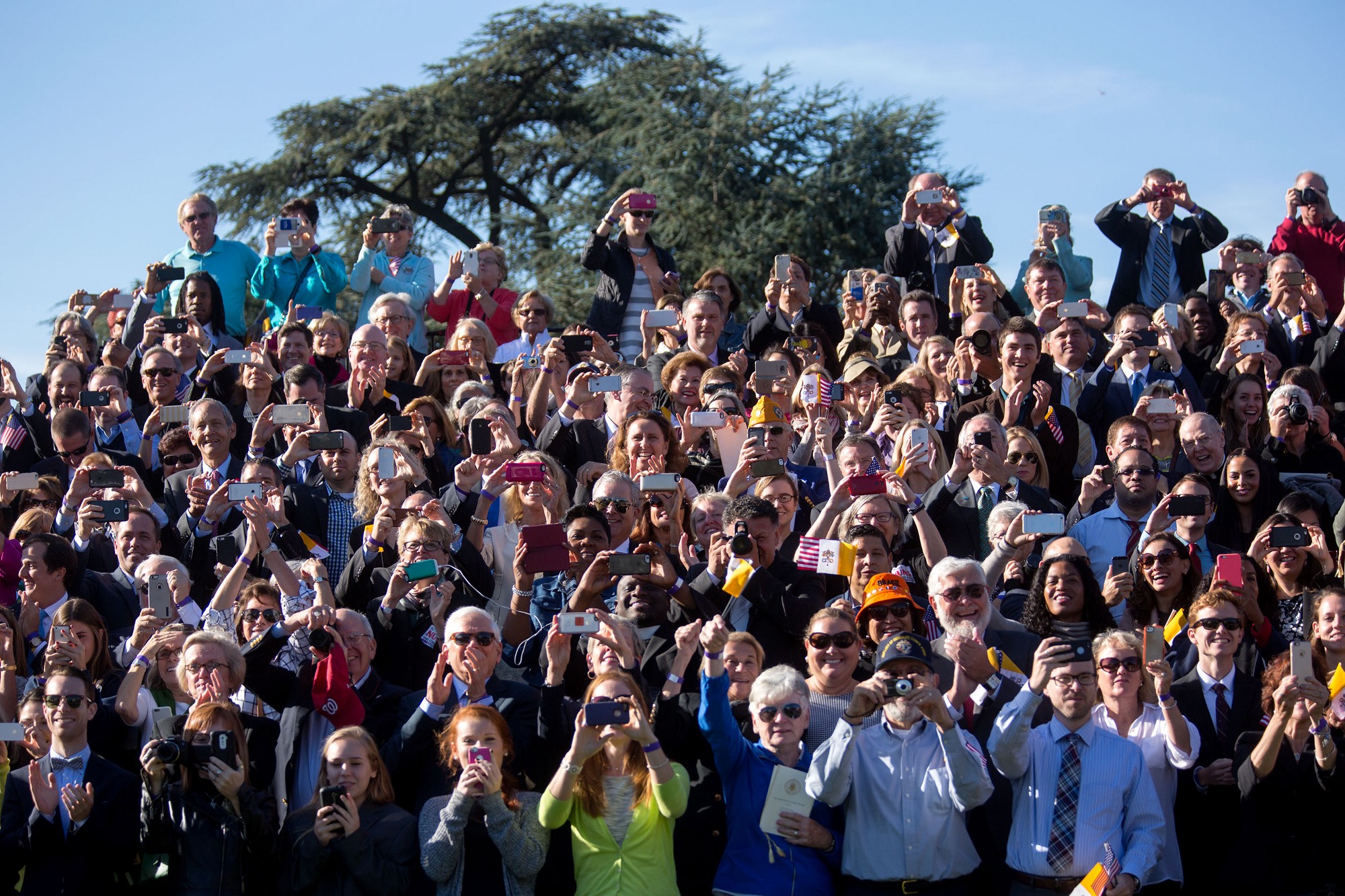 Guests watch as the Pope arrives. (Official White House Photo by Lawrence Jackson)